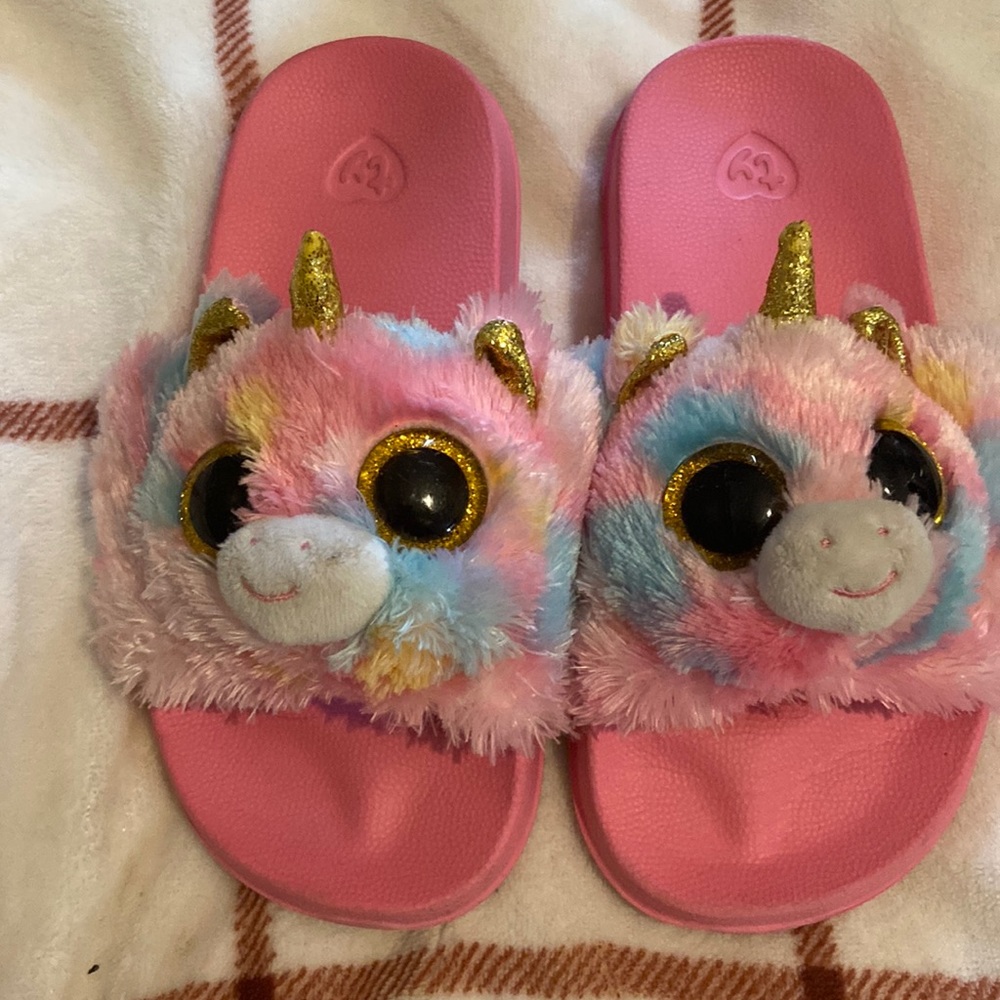 TY slippers/sandals girls 11-13